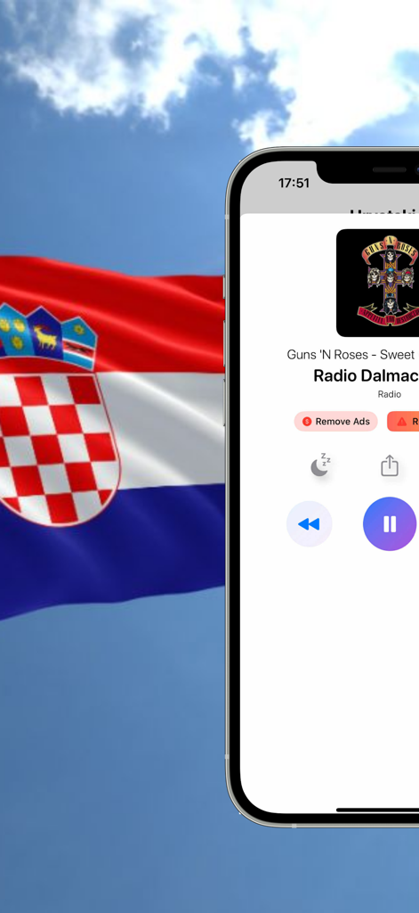 iPhone mostrando la aplicación Hrvatski Radio Stanice con la bandera croata de fondo
