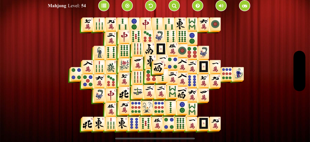 Mahjong Solitaire* - Jugabilidad clásica de Mahjong Solitario mostrando un diseño de fichas tradicional sobre un fondo de cortina roja