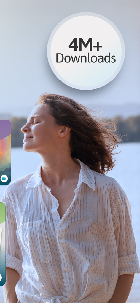 Uma mulher serena ao ar livre ao lado de um selo mostrando mais de 4 milhões de downloads para o aplicativo The Tapping Solution