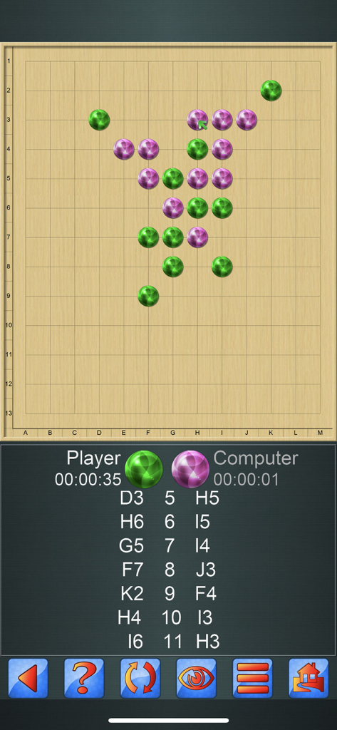 Gomoku V+, 5 in a line game. - Gomoku board game screen showing green and purple pieces on a grid with move history