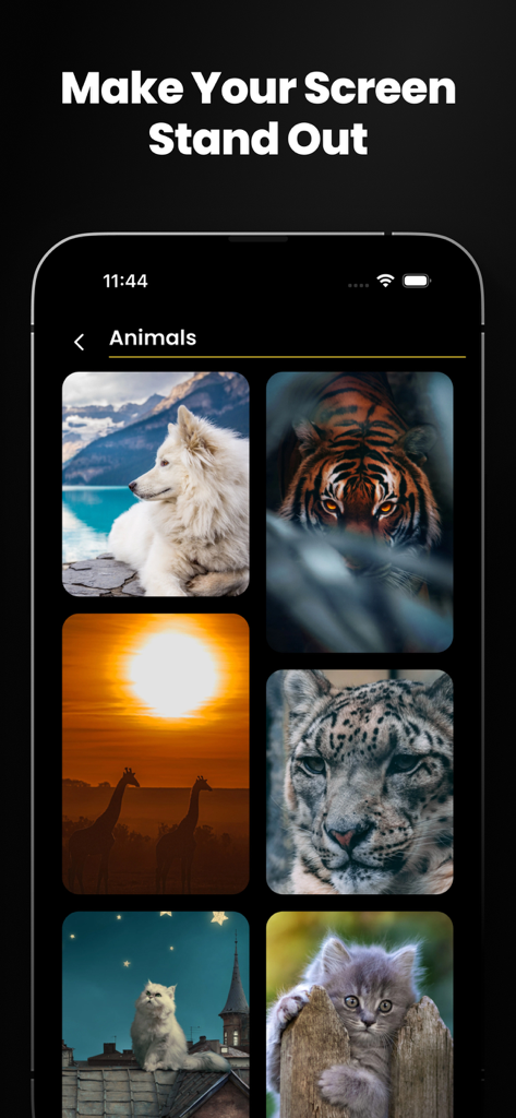 Wallpapers live 4K Background - Smartphone interface displaying a collection of animal category wallpapers including tigers leopards and cats for screen customization