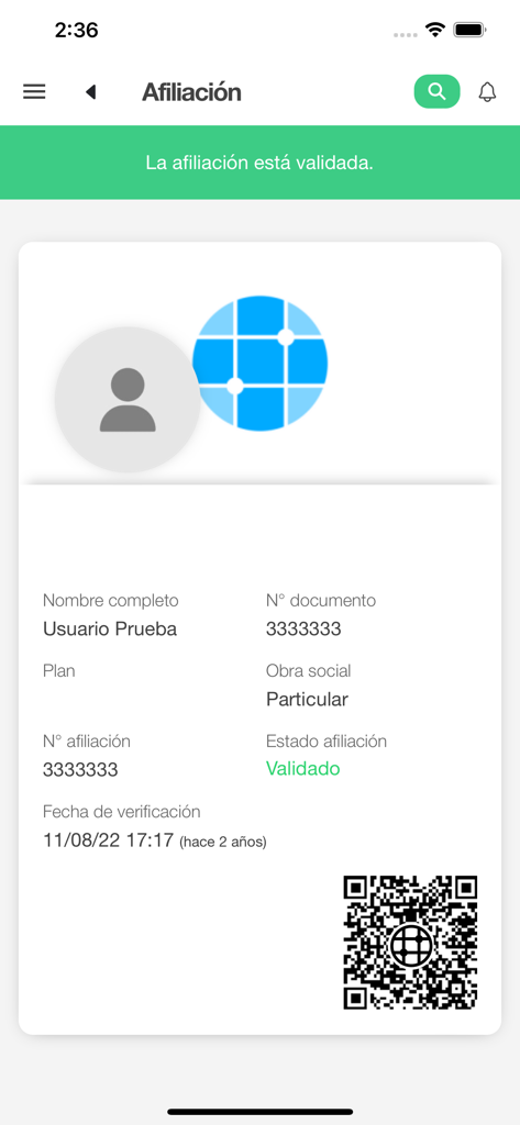Pantalla de tarjeta de seguro médico digital en la aplicación Red-i mostrando estado validado y código QR