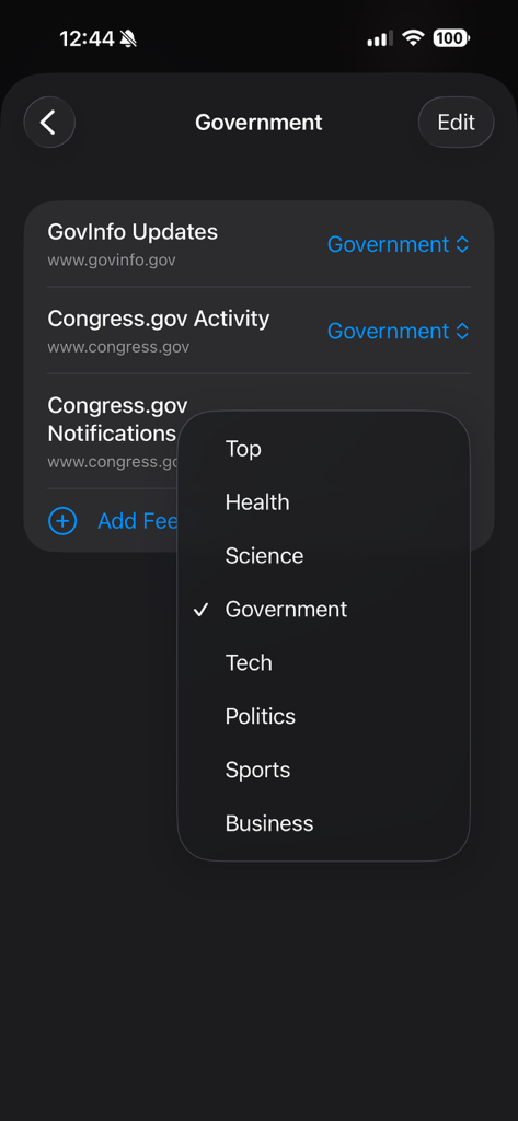 OpenWire RSS Reader - Captura de pantalla de la aplicación OpenWire mostrando la categorización de feeds RSS en temas como Gobierno, Tecnología y Política.