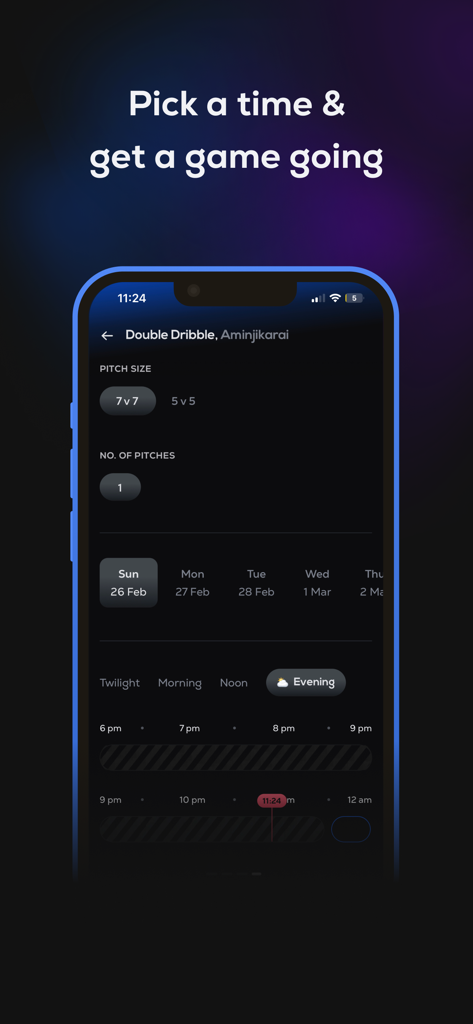 Mobiler Bildschirm zur Auswahl der Spielzeit und Spielfeldgröße zur Buchung einer Sportstätte.