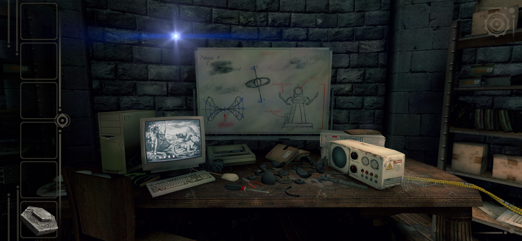 Una oscura sala de castillo que presenta un escritorio con un viejo monitor de ordenador, dibujos técnicos en una pizarra blanca y una misteriosa esfera azul brillante.