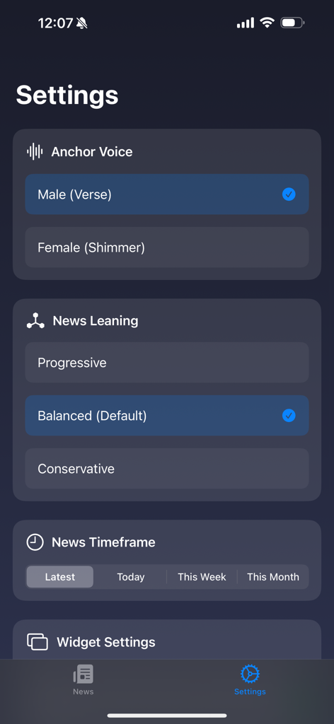 Einstellungen-Bildschirm der NewsVoice-App zur Auswahl der KI-Stimme, der politischen Ausrichtung der Nachrichten und des Aktualisierungszeitraums