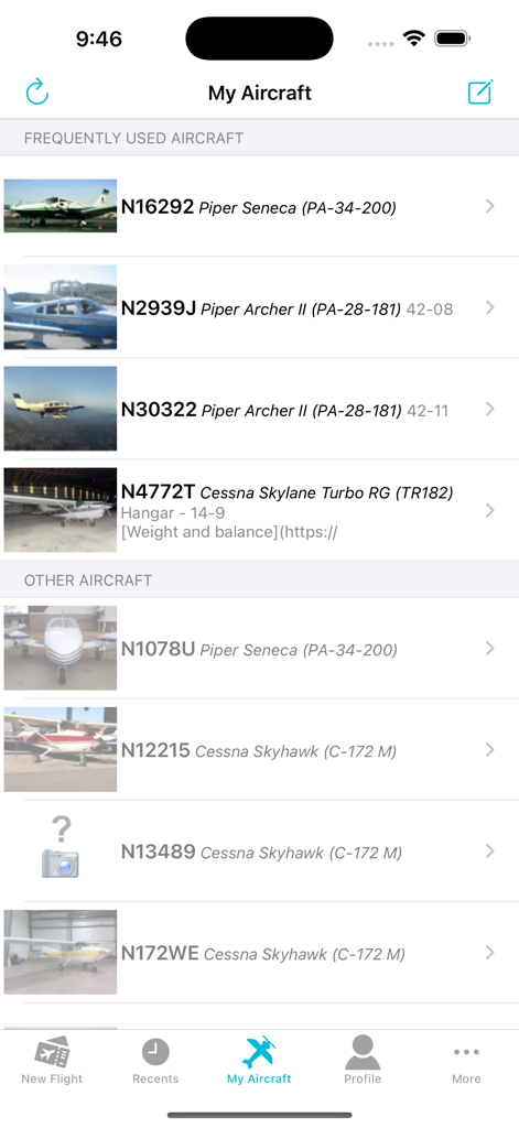 Liste des avions et de leurs numéros d'immatriculation dans l'écran de gestion des avions de l'application MyFlightbook