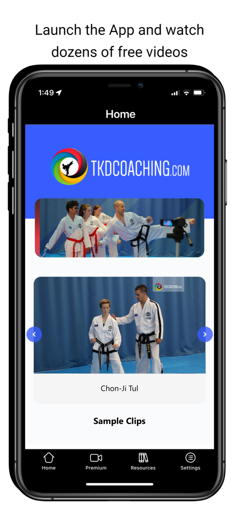 L'écran d'accueil de l'application mobile TKD Coaching affichant des vidéos d'entraînement de Taekwon-Do et des extraits d'échantillons