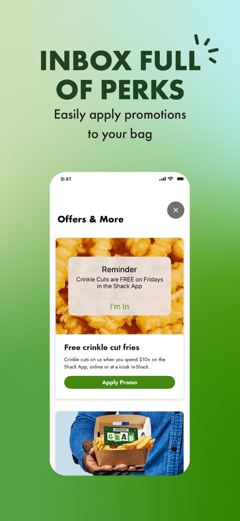 Lo schermo dell'app Shake Shack mostra un'offerta promozionale per patatine fritte ondulate gratuite nella sezione posta in arrivo.
