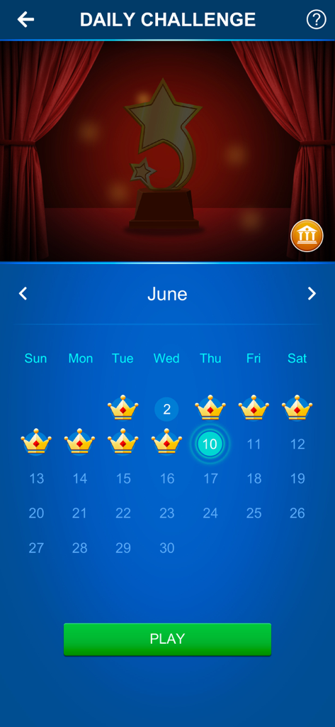 Solitaire Card Game by Mint - Schermata della sfida quotidiana di solitario che mostra un calendario di giugno con corone e un premio a forma di trofeo