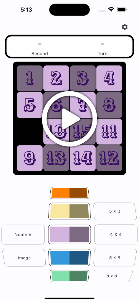 Interface of Moving Sliding Puzzle Game featuring a 4x4 number grid and customization options for grid size and color themes