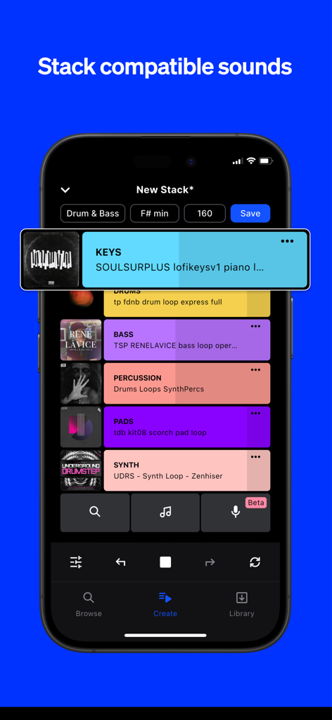 Schermo di un telefono cellulare che mostra l'interfaccia dell'app Splice per sovrapporre loop musicali compatibili.