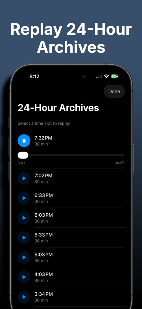 Police Scanner: Crime Radar - Interfaz móvil de la aplicación Escáner Policial que muestra una lista de archivos de audio de 24 horas disponibles para su reproducción.