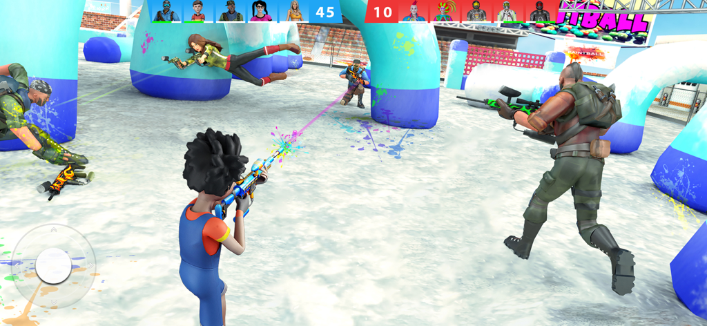 Paintball Shooting Team Strike - Jugadores en una colorida arena de paintball 3D durante un partido de equipo con obstáculos inflables.