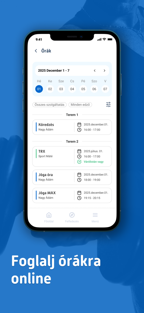 SportMate app interface displaying a weekly schedule of fitness classes for online booking