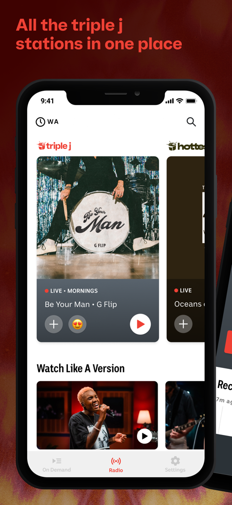 triple j - Die Benutzeroberfläche der triple j-App zeigt Live-Radiosender und Like A Version-Videosegmente auf einem Smartphone an