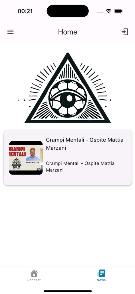 La pantalla de inicio de la aplicación PlayGo que muestra una tarjeta de episodio de podcast deportivo e iconos de navegación.