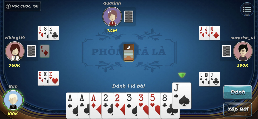 Gameplay screen of Phom Ta La Offline showing a four player card match with avatars and card hands.
