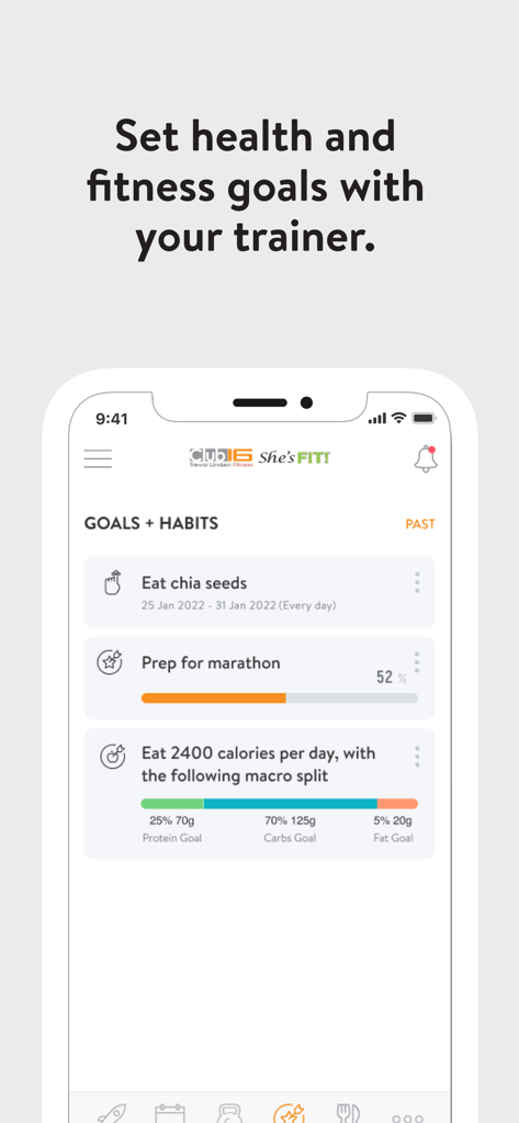 Club 16 Trevor Linden Fitness - Écran d'application mobile montrant un tableau de bord des objectifs et des habitudes avec des barres de progression pour la préparation d'un marathon et les objectifs caloriques quotidiens