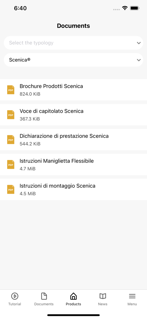 Interfaccia dell'app mobile Bettio Zanzariere che mostra un elenco di documenti tecnici scaricabili e brochure per zanzariere.