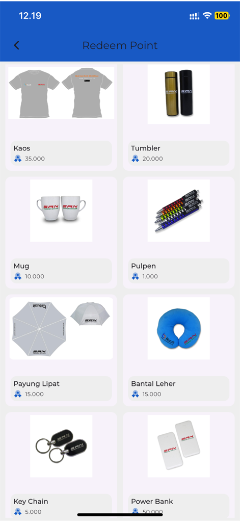 Buzzit - Ecrã da aplicação Buzzit mostrando artigos disponíveis para resgate de pontos, como t-shirts, canecas e almofadas de viagem