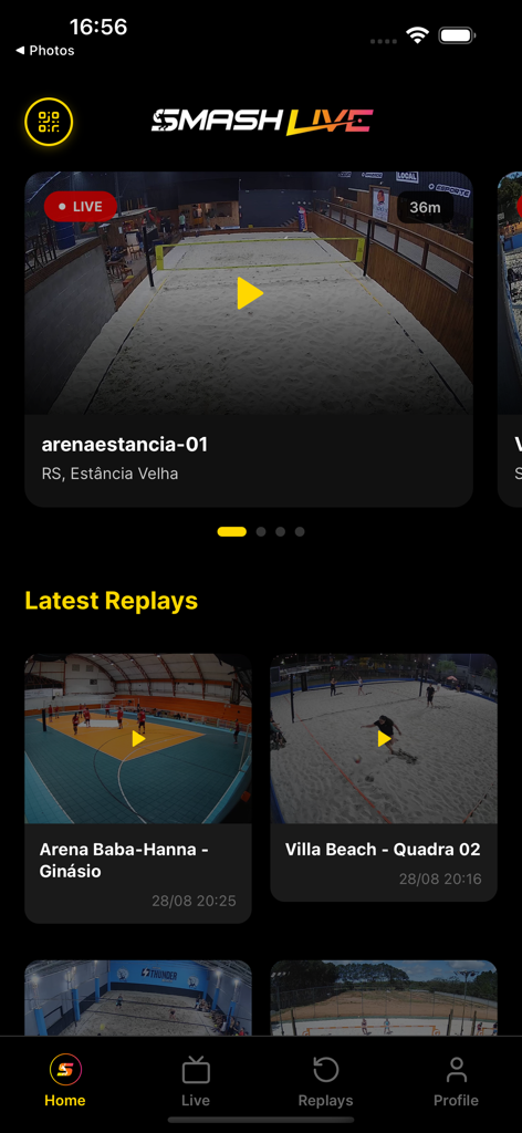 Smash Live - Home screen of the Smash Live app displaying live sports broadcasts and match replays from various arenas.