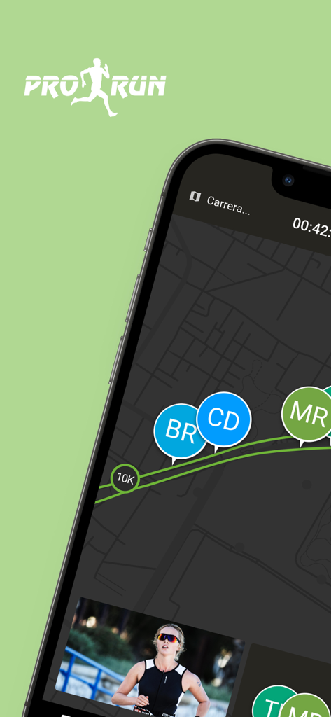 ProRun Live app interface showing real-time GPS tracking of race participants on a map.