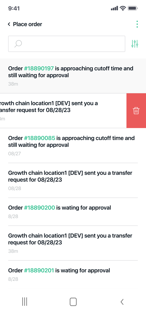 Die mobile MarketMan-App-Oberfläche zeigt eine Liste ausstehender Restaurantbestellungen und Überweisungsanfragen mit Statusbenachrichtigungen für Genehmigungen und Endzeiten.