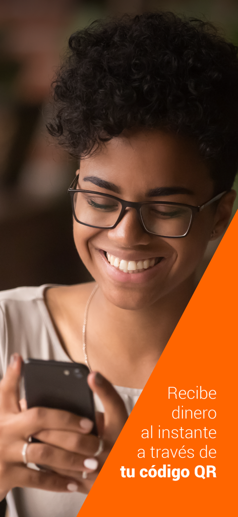 ATH Móvil - A young woman smiling while using her smartphone to receive money instantly via a QR code with ATH Movil