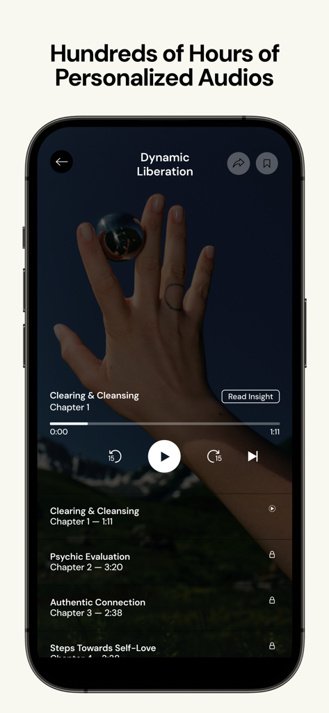 L'interfaccia dell'app The Pattern che presenta un lettore audio personalizzato per approfondimenti psicologici e capitoli di scoperta di sé.
