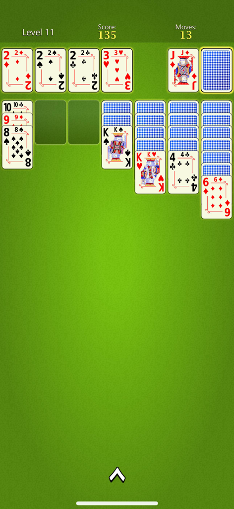 Solitaire Mobile - Classic Klondike solitaire mobile game interface showing level eleven with big cards and a green felt background