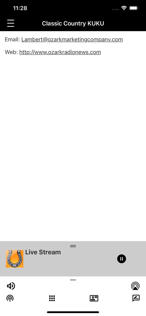 KUKU 100.3 - Interfaz de la aplicación de radio KUKU 100.3 Classic Country que muestra el reproductor de transmisión en vivo