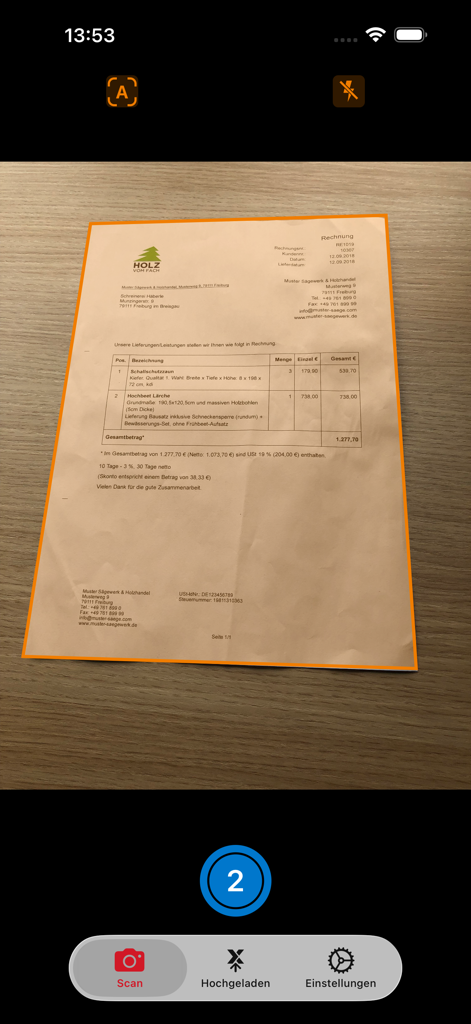 Lexware Scan - Interfaz de la app Lexware Scan capturando una factura en papel con un borde naranja de autoenfoque