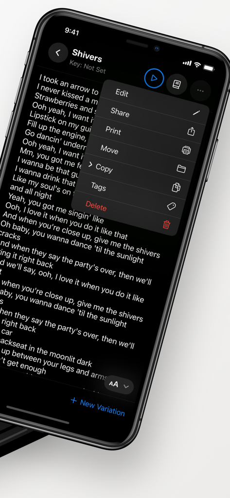 Lyrics: Live - Interface de smartphone do aplicativo Lyrics: Live mostrando letras da música Shivers com um menu de opções aberto incluindo editar e compartilhar.
