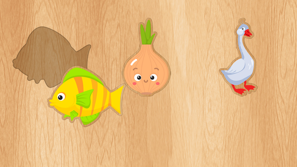 Baby games for one year olds! - A wooden puzzle game for toddlers featuring a cartoon fish onion and goose