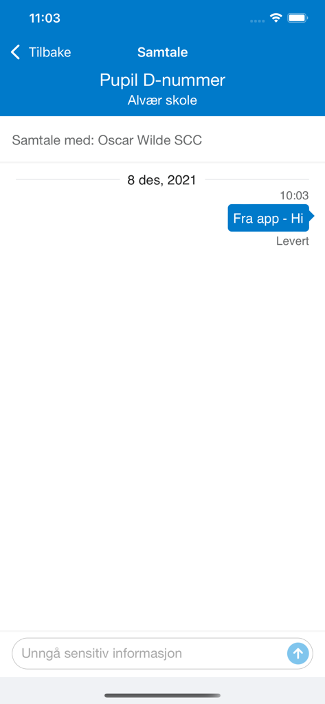 Direct messaging interface between parent and teacher in the Min Skole app showing a sent message and school information