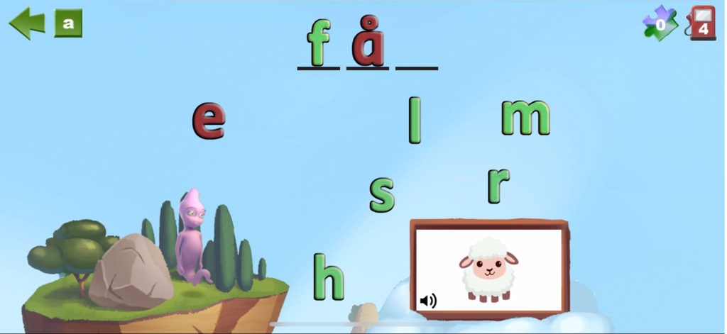 Trilo Stavar - Gameplay of Trilo Stavar app showing a Swedish spelling puzzle for the word sheep with character Spooka