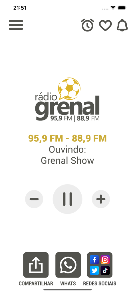 Rádio Grenal - 95,9 FM|88,9 FM - Radio Grenal mobile app screen showing the live radio player with soccer ball logo and broadcast information