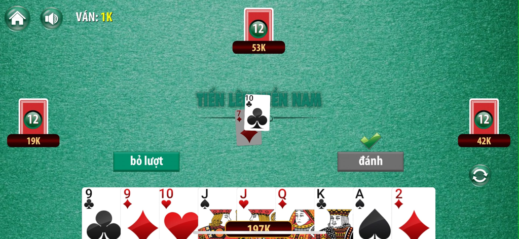 Tiến Lên - Tien Len - A gameplay screenshot of the Vietnamese card game Tien Len Mien Nam showing a player's hand on a green digital table.
