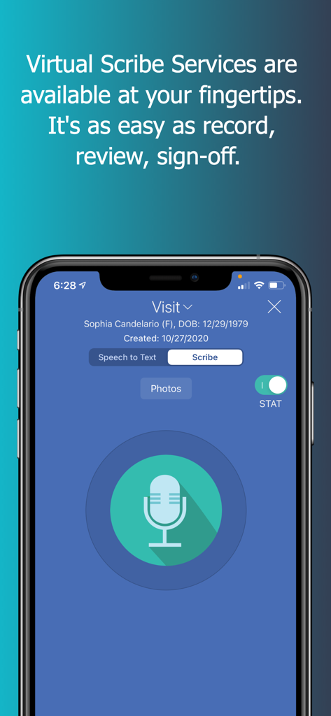 Interface do aplicativo iScribeHealth em um iPhone mostrando uma tela de gravação para serviços de assistente virtual com um grande botão de microfone.