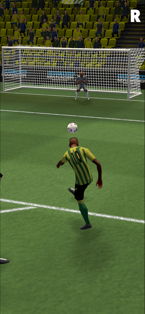 Football Club Management 2026 - Un jugador de fútbol rematando de cabeza hacia la portería en Football Club Management 2026.