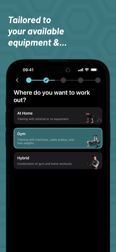 MyFitCoach - Workout Planner - Screen in MyFitCoach app for choosing between home, gym, or hybrid workout environments based on available equipment.