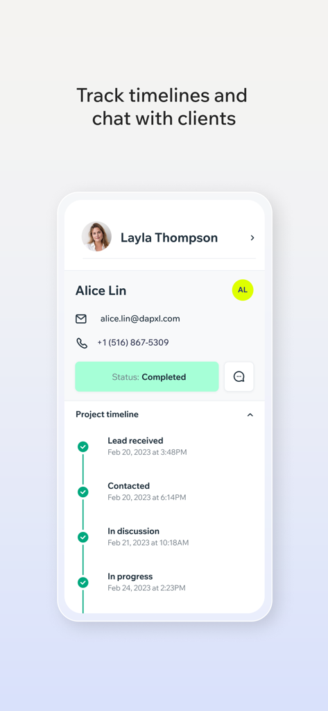 Wix Studio - Wix Studio App-Oberfläche, die eine Projektzeitleiste für eine Kundin namens Alice Lin mit Statusaktualisierungen wie 'Lead erhalten' und 'in Bearbeitung' anzeigt.