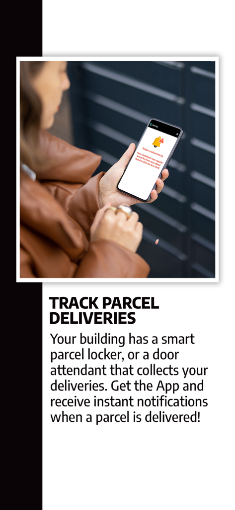 UpperBee - UpperBeeプロパティ管理アプリを使用して、スマートフォンで小包配達通知を受け取る女性