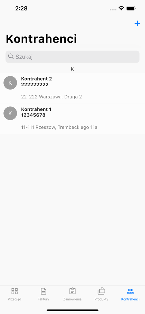 Screenshot of the FakturaLight mobile app showing the contractors list with search and client details