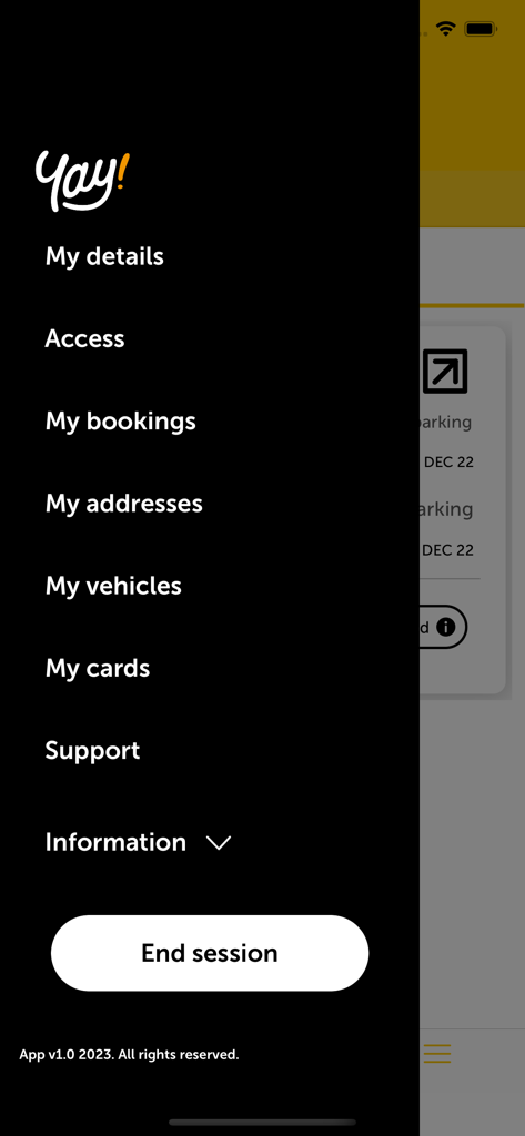 Menú de navegación lateral de la app de aparcacoches del aeropuerto ¡Yay! que muestra opciones de cuenta y reserva