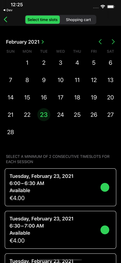 Dance Makers - Schermata di prenotazione dell'app Dance Makers che mostra un calendario e fasce orarie disponibili per il noleggio dello studio.