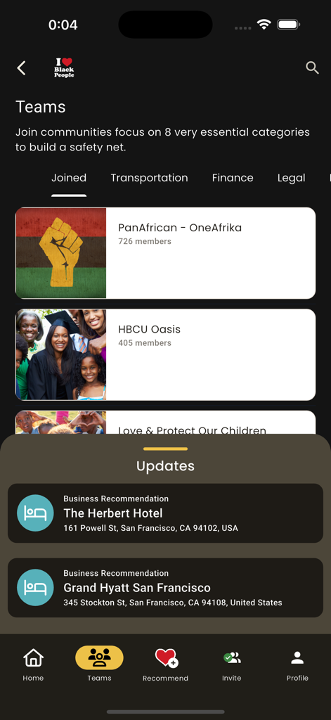 I Love Black People SafePlaces - Interfaz de la aplicación I Love Black People que muestra equipos comunitarios como PanAfrican y HBCU Oasis con recomendaciones de negocios para hoteles.