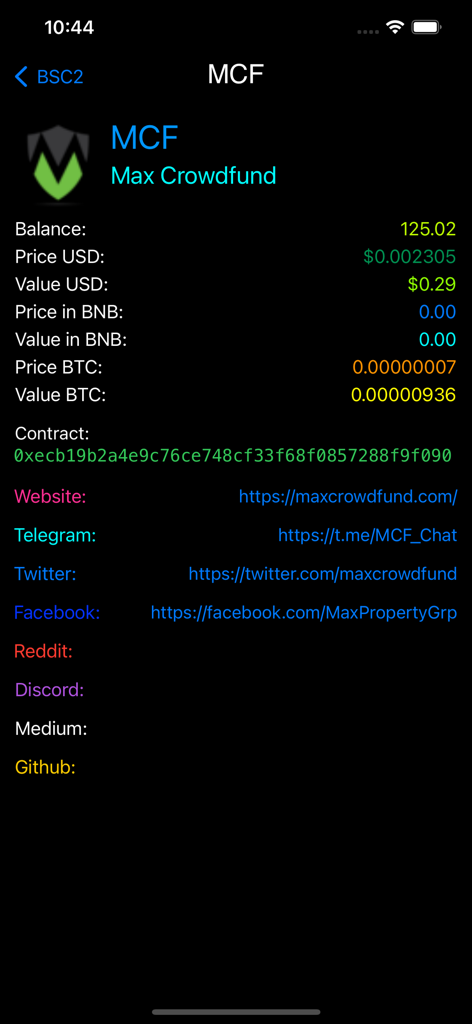 Vista detallada de un token BEP-20 en BSC Explorer que muestra el saldo, el precio y los enlaces sociales