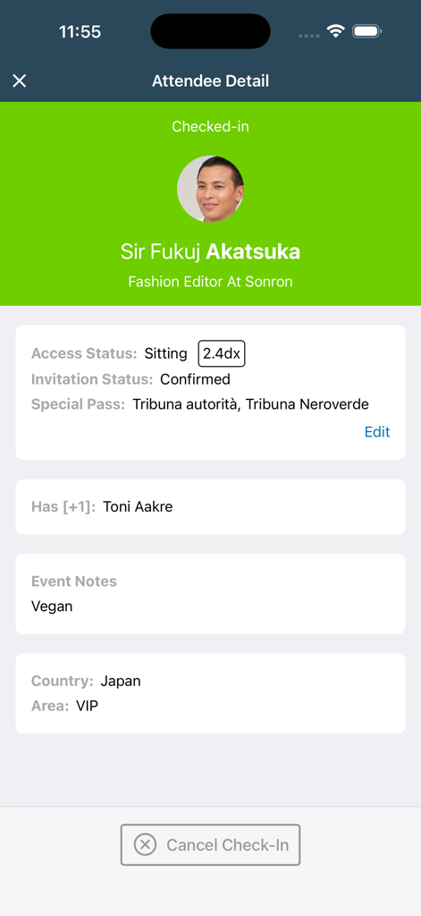 Magnetiq - Digital guest list showing attendee details and VIP status in the Magnetiq app